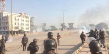 পাকিস্তানে শিয়াদের উপর হামলা : নিহতের সংখ্যা ৪৩