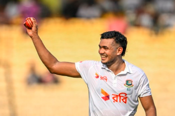 তাসকিনের বোলিংয়ে প্রথম সেশন বাংলাদেশের