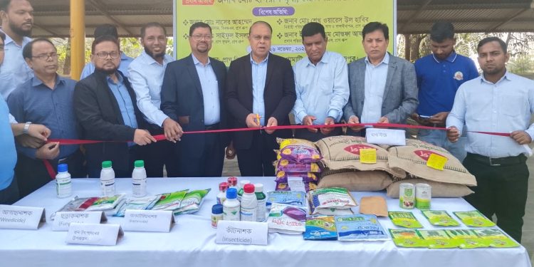 ফুলবাড়ীতে কৃষক পর্যায়ে ও নিজস্ব তত্বাবধানে উৎপাদিত আমন ধান সংগ্রহের শুভ উদ্বোধন॥