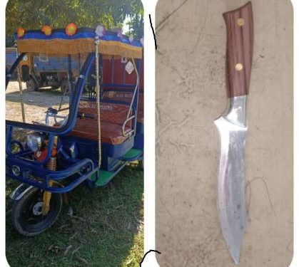 কিশোরকে গলা কেটে হত্যা করে অটোরিকশা ছিনতাই: