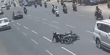 এই অক্টোবর মাসে  ৪৫২টি সড়ক দুর্ঘটনায় মোট ৪২৩ জন নিহত হয়েছে