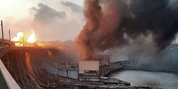 ইউক্রেনের জ্বালানি অবকাঠামোতে রাশিয়ার ভয়াবহ হামলা