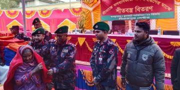 মিরপুর উচ্চ বিদ্যালয় মাঠে বিজিবি কর্তৃক সীমান্তবর্তী এলাকায় শীতবস্ত্র বিতরণ ও বিনামূল্যে চিকিৎসা সেবা  প্রদান
