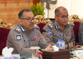 নির্বাচন কালে সকল পুলিশ সদস্যকে শতভাগ নিরপেক্ষ থাকতে হবেঃ মাসিক অপরাধ পর্যালোচনা সভায় ডিএমপি কমিশনার