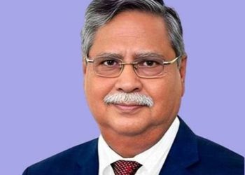 একজন ডেপুটি অ্যাটর্নি জেনারেল এবং তিনজন সহকারী অ্যাটর্নি জেনারেলের নিয়োগ বাতিল করে প্রজ্ঞাপন জারি