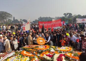 মহান বিজয় দিবসে শ্রমিক ফ্রন্ট-এর শ্রদ্ধাঞ্জলি অর্পণ