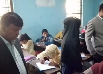 মিঠাপুকুরে আলোর পথিক ফাউন্ডেশনের সৌজন্যে রোকেয়া মেধাবৃত্তি পরীক্ষা অনুষ্ঠিত