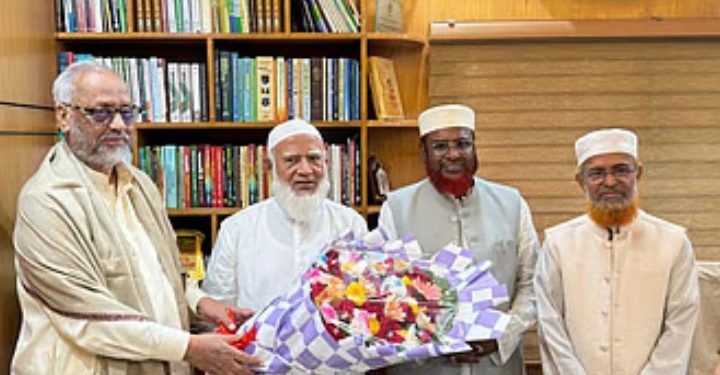 বাংলাদেশ জামায়াতে ইসলামীতে যোগ দিয়েছেন বি এন পির কিশোরগঞ্জ-২ আসনের সাবেক সংসদ সদস্য মেজর (অব:) আখতারুজ্জামান