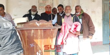 ফুলবাড়ীতে বীর মুক্তিযোদ্ধাদের মাঝে  শীতবস্ত্র বিতরণ