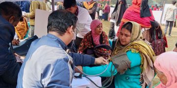 আটোয়ারীতে নূর এন্ড নাজাত ফাউন্ডেশনের আয়োজনে ফ্রি মেডিকেল ক্যাম্প