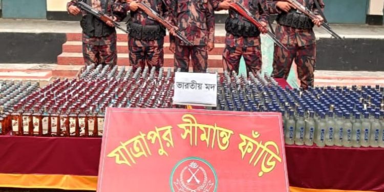 কুড়িগ্রামে বিজিবির বিশেষ অভিযানে ১৬ লক্ষ টাকার মাদকদ্রব্য আটক