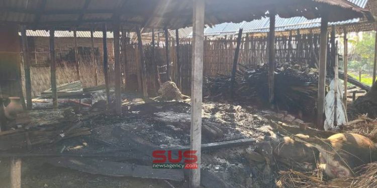 বাসদ দিনাজপুর জেলা শাখার সদস্যসচিব জনক রায়ের বাড়িতে দুর্বৃত্তদের অগ্নিসংযোগ ও লক্ষাধিক টাকার ক্ষয়-ক্ষতির ঘটনায় তীব্র নিন্দা ও ক্ষোভ প্রকাশ