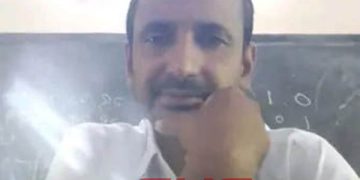 মিঠাপুকুরে ছাত্রীর সাথে অনৈতিক সম্পর্ক ও বাল্যবিবাহের অভিযোগ ওই শিক্ষককে শোকজ