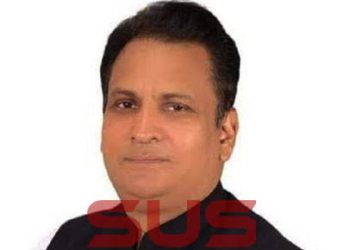 টাঙ্গাইল-৬ আসনে প্রতিদ্বন্দ্বিতার জন্য জেলা প্রশাসকের কার্যালয়ে আনোয়ার হোসেন মঞ্জর নেতৃত্বাধীন জাতীয় পার্টির প্রার্থী হিসেবে মনোনয়নপত্র জমা ও মনোয়ন বৈধতা পেয়েছে জেলা আওয়ামী লীগের সহ-সভাপতি তারেক শামস খান হিমু