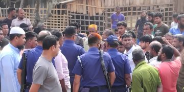 মিঠাপুকুরে পদাগন্জ ঈদগাঁ মাঠের সংস্কারের কাজে মাদক সেবীদের বাধা